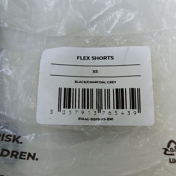 Gymshark Women's Flex Shorts Size XS in Black/Charcoal Grey NWT in Package - Picture 12 of 16